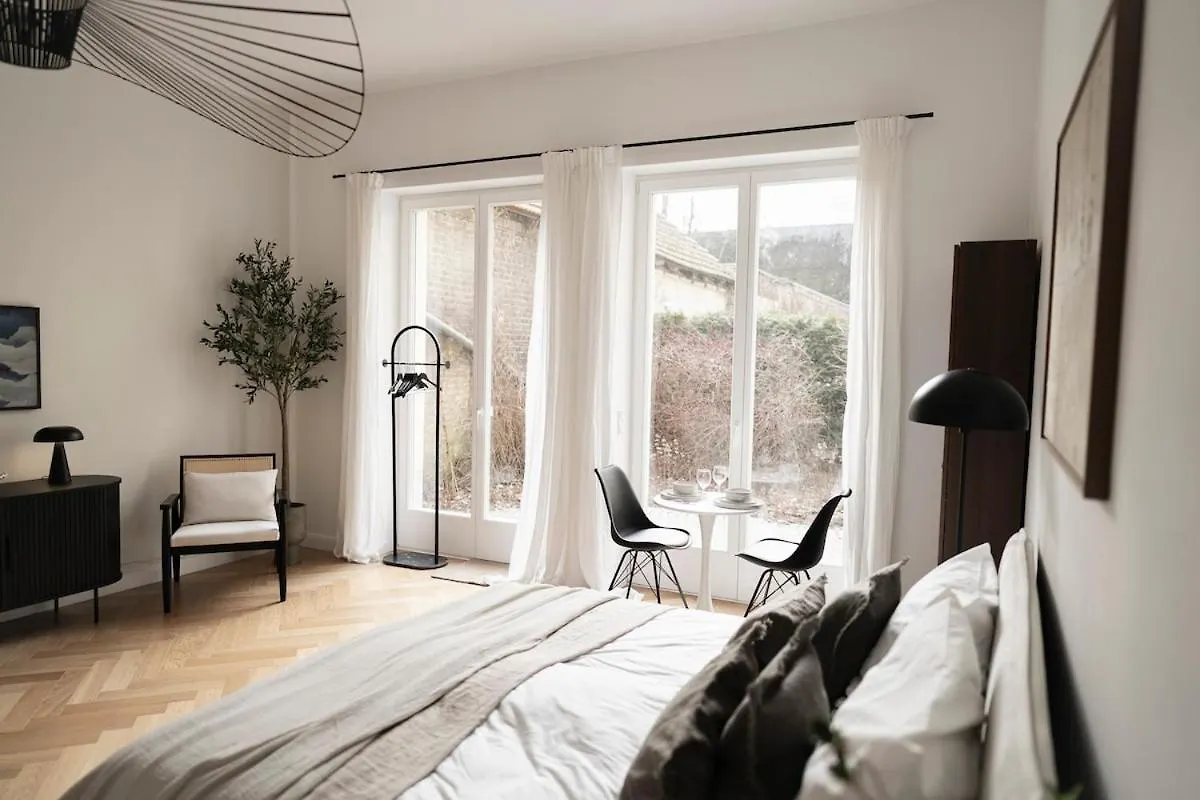 Design Apartment With Garden Berlin